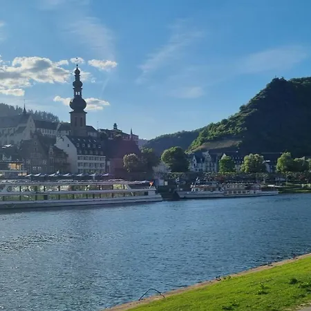 Konukevi Regina 2*